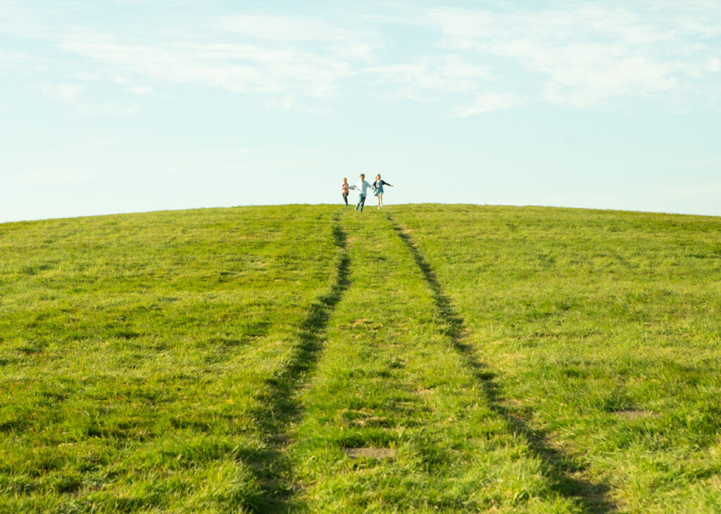 Spring family photography with Smiley Day Photography